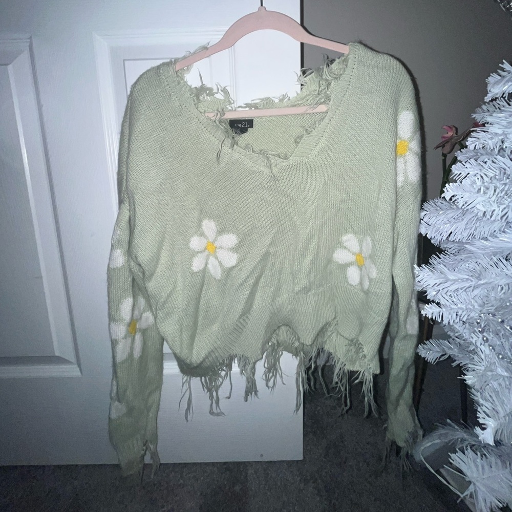 GREEN FLOWER SWEATER 💚🌸